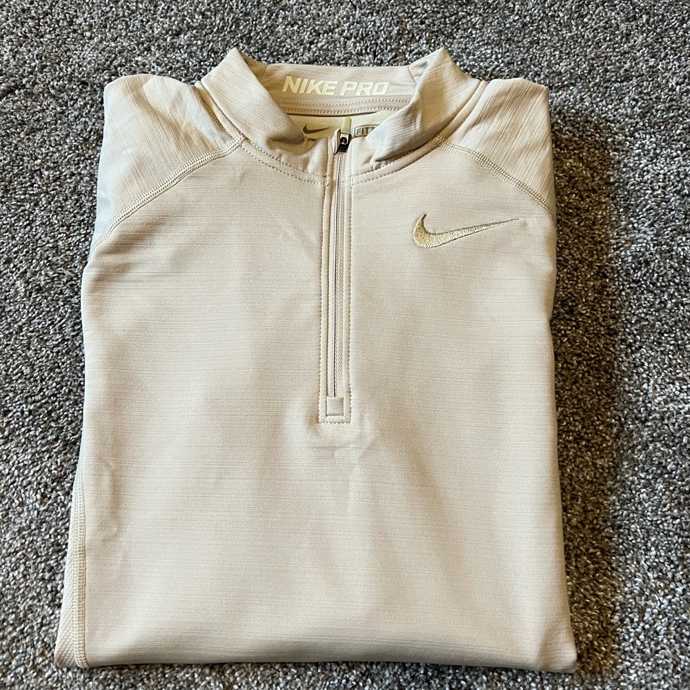 Nike Pro Dri-Fit 1/4 Zip long sleeve - medium